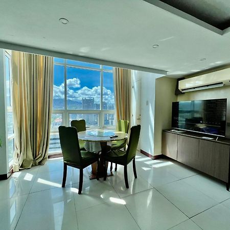 2 Bedroom Condo Unit With City And Mountain View Себу Экстерьер фото