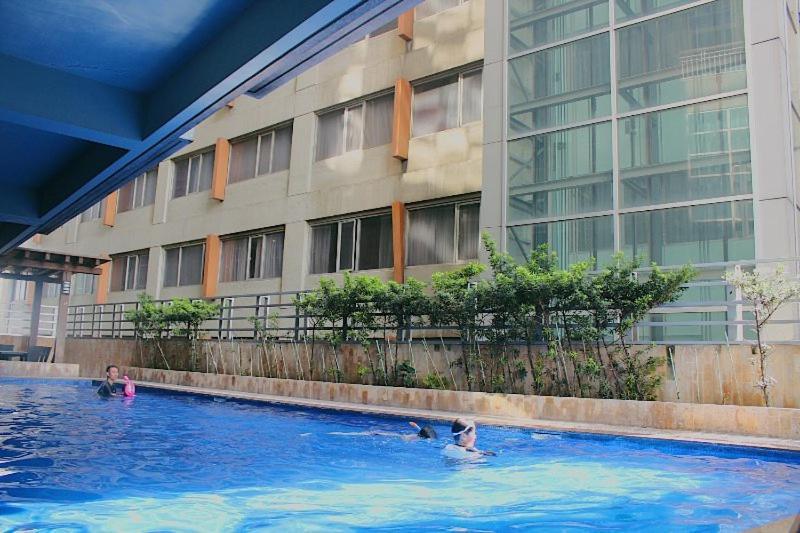 2 Bedroom Condo Unit With City And Mountain View Себу Экстерьер фото