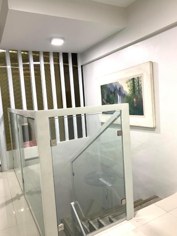 2 Bedroom Condo Unit With City And Mountain View Себу Экстерьер фото