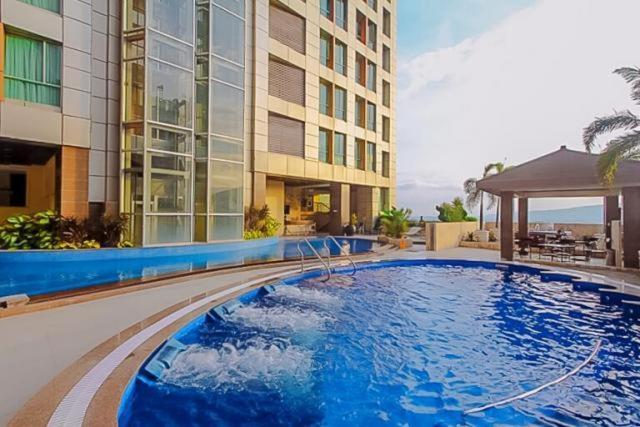 2 Bedroom Condo Unit With City And Mountain View Себу Экстерьер фото
