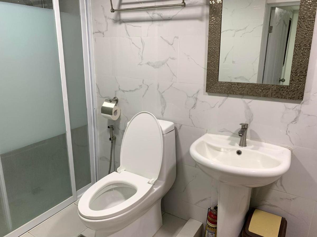 2 Bedroom Condo Unit With City And Mountain View Себу Экстерьер фото