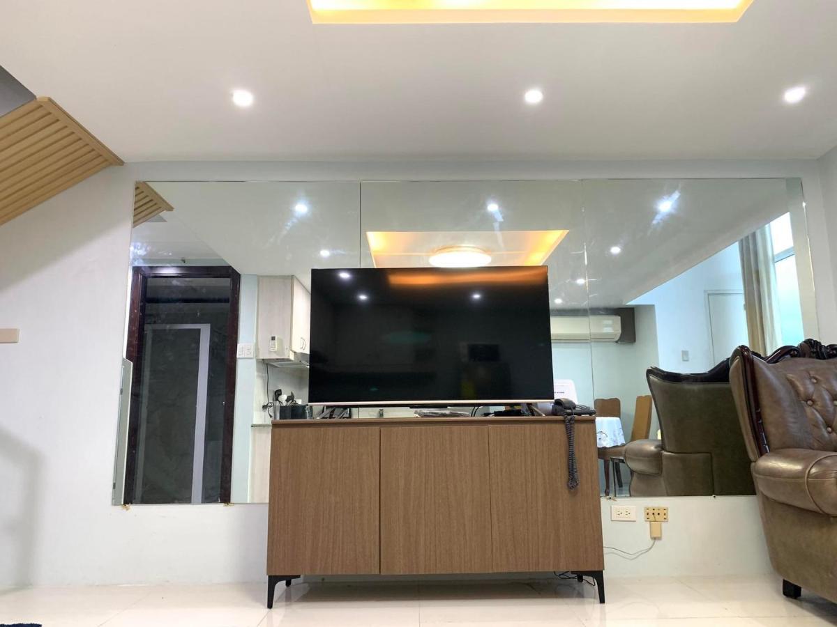 2 Bedroom Condo Unit With City And Mountain View Себу Экстерьер фото