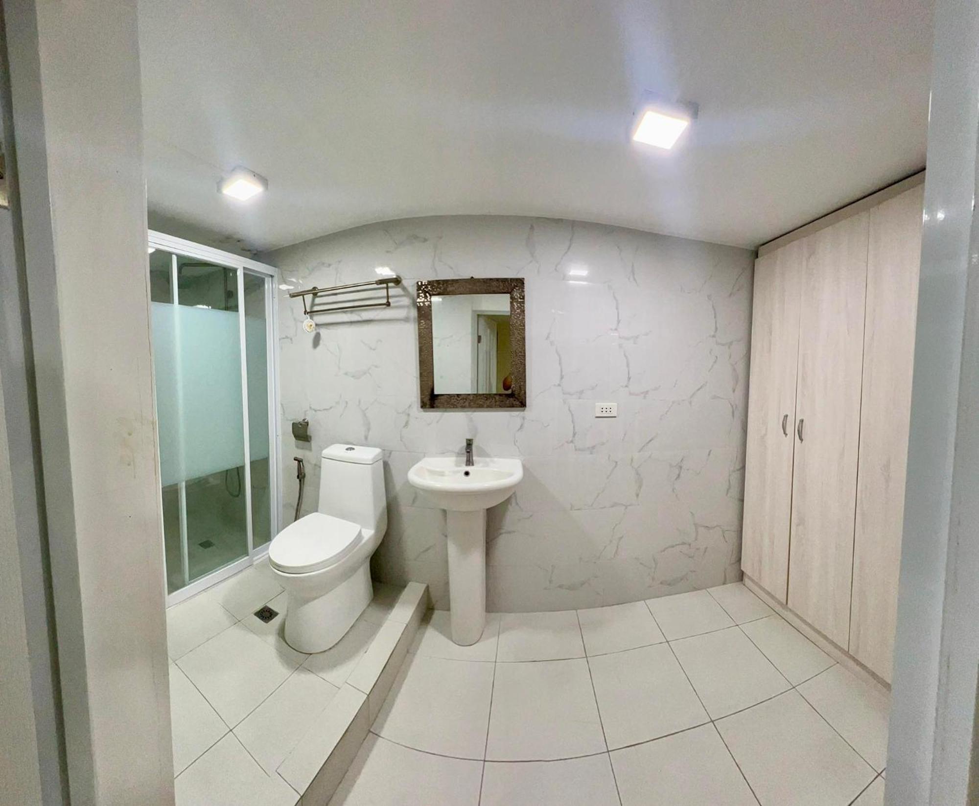 2 Bedroom Condo Unit With City And Mountain View Себу Экстерьер фото